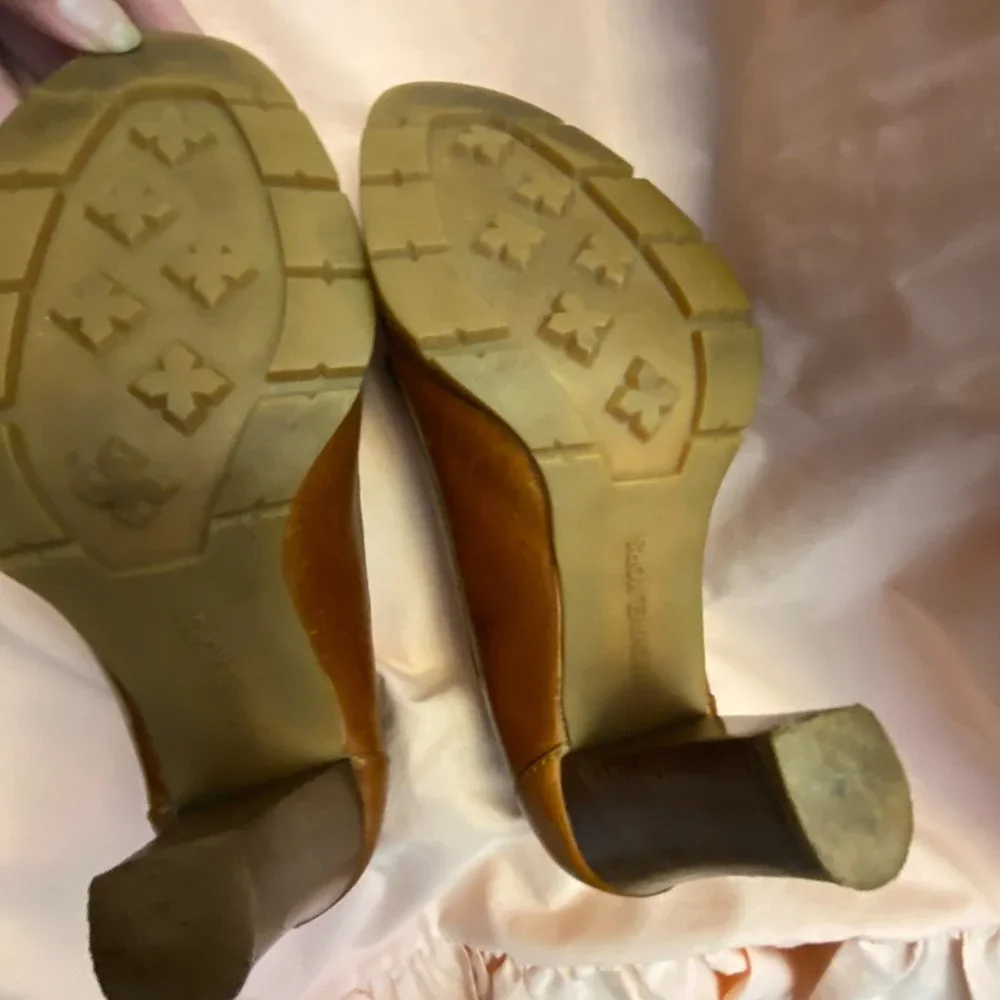 EUC Vintage Michael Kors Winter Warrior Leather Stacked Heels-8 1/2 - Picture 6 of 16